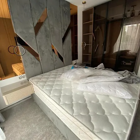 Sweet 9 * Slantchev Briag